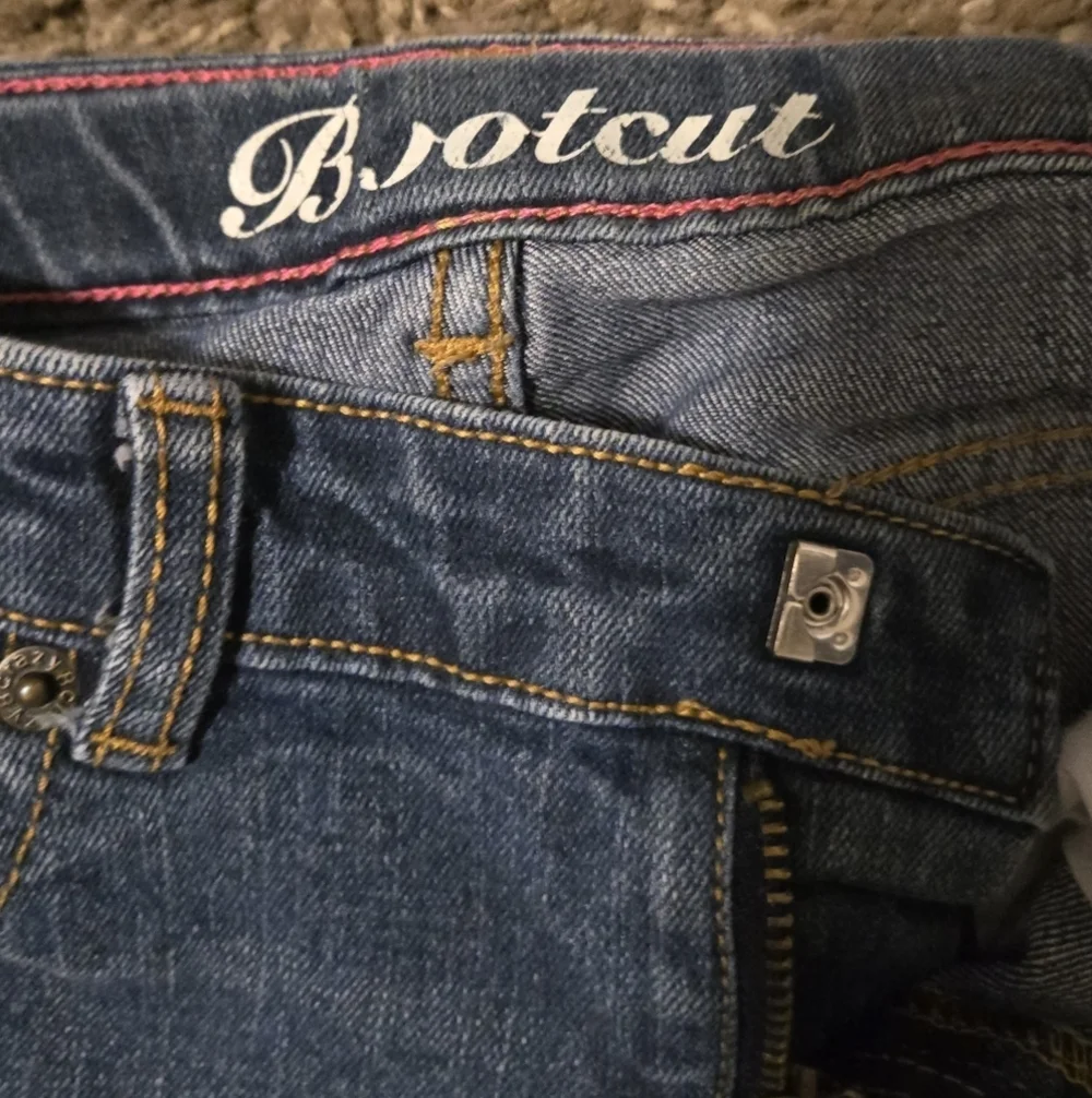 Girls Size 8 Classic Blue Denim Jeans Set Of 3 - Picture 3 of 12